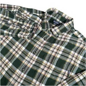 Eddie Bauer Men’s XXL Green Plaid Long Sleeve Flannel Button Down Shirt